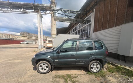 Chevrolet Niva I рестайлинг, 2015 год, 650 000 рублей, 3 фотография