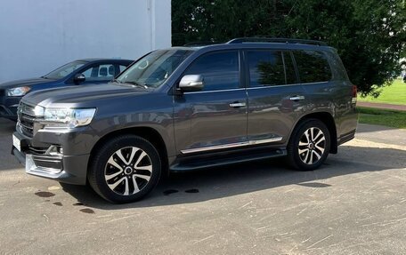 Toyota Land Cruiser 200, 2019 год, 8 500 000 рублей, 6 фотография