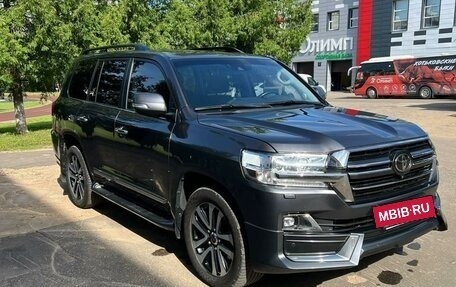 Toyota Land Cruiser 200, 2019 год, 8 500 000 рублей, 2 фотография