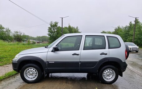 Chevrolet Niva I рестайлинг, 2018 год, 870 000 рублей, 5 фотография