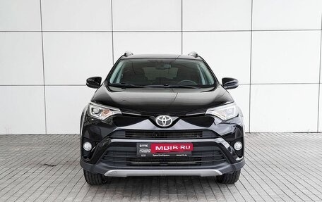 Toyota RAV4, 2018 год, 2 577 000 рублей, 2 фотография