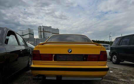 BMW 5 серия, 1989 год, 750 000 рублей, 3 фотография
