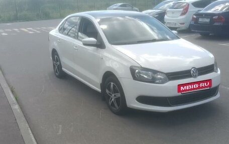 Volkswagen Polo VI (EU Market), 2012 год, 860 000 рублей, 3 фотография