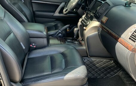 Toyota Land Cruiser 200, 2011 год, 3 900 000 рублей, 12 фотография