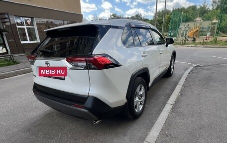 Toyota RAV4, 2019 год, 3 350 000 рублей, 4 фотография