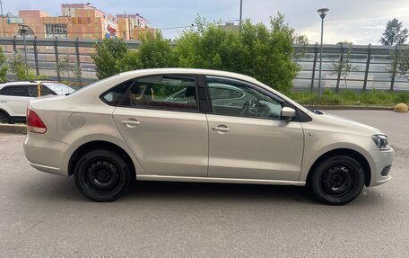 Volkswagen Polo VI (EU Market), 2011 год, 675 000 рублей, 3 фотография