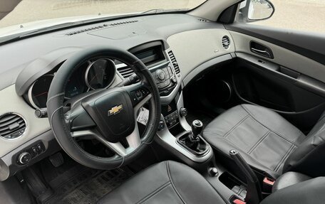 Chevrolet Cruze II, 2011 год, 820 000 рублей, 7 фотография
