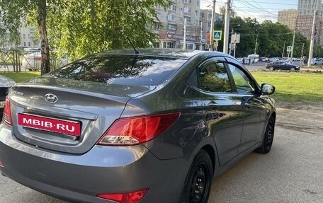 Hyundai Solaris II рестайлинг, 2016 год, 920 000 рублей, 4 фотография