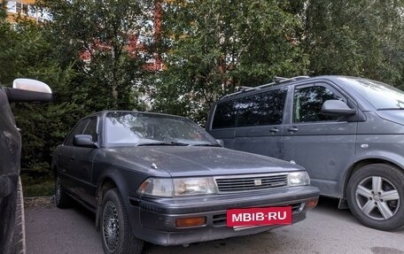 Toyota Corona VIII (T170), 1989 год, 200 000 рублей, 3 фотография