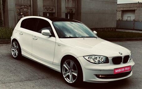 BMW 1 серия, 2010 год, 1 250 000 рублей, 3 фотография