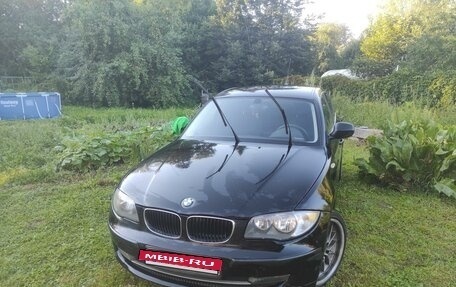 BMW 1 серия, 2011 год, 690 000 рублей, 3 фотография