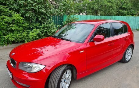 BMW 1 серия, 2011 год, 850 000 рублей, 3 фотография