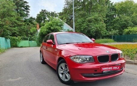 BMW 1 серия, 2011 год, 850 000 рублей, 7 фотография