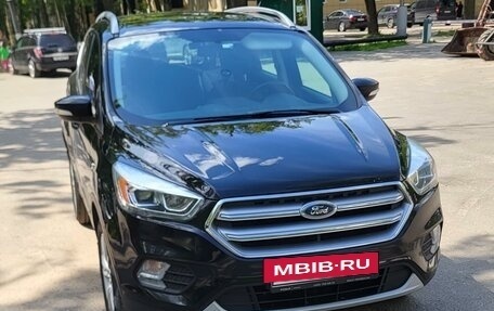 Ford Kuga III, 2017 год, 1 700 000 рублей, 2 фотография