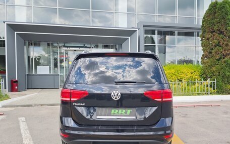 Volkswagen Touran III, 2018 год, 1 929 000 рублей, 5 фотография