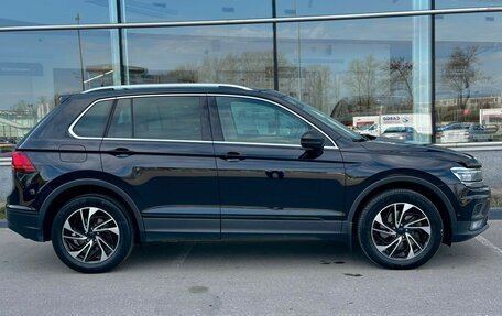 Volkswagen Tiguan II, 2018 год, 2 820 000 рублей, 6 фотография