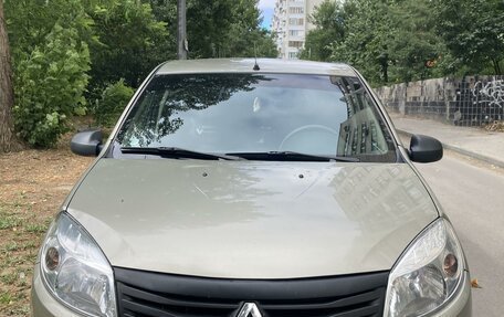 Renault Sandero I, 2013 год, 585 000 рублей, 1 фотография