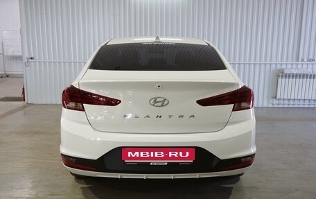 Hyundai Elantra VI рестайлинг, 2019 год, 1 740 000 рублей, 4 фотография