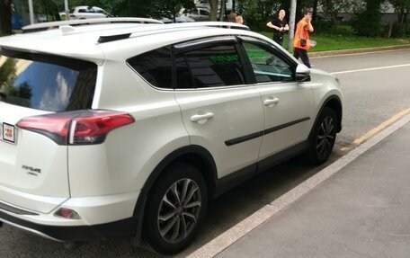 Toyota RAV4, 2018 год, 2 790 000 рублей, 4 фотография
