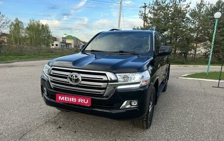 Toyota Land Cruiser 200, 2010 год, 3 450 000 рублей, 2 фотография