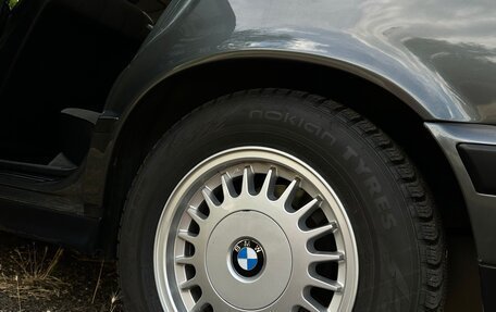 BMW 5 серия, 1991 год, 750 000 рублей, 17 фотография