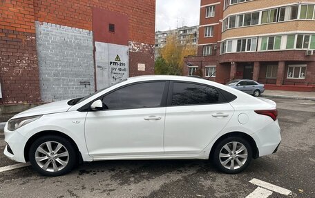 Hyundai Solaris II рестайлинг, 2018 год, 1 180 000 рублей, 7 фотография