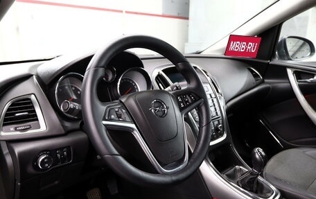 Opel Astra J, 2011 год, 825 000 рублей, 6 фотография