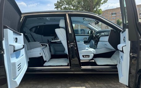 Rolls-Royce Phantom VIII, 2024 год, 108 000 000 рублей, 5 фотография