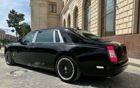 Rolls-Royce Phantom VIII, 2024 год, 108 000 000 рублей, 3 фотография