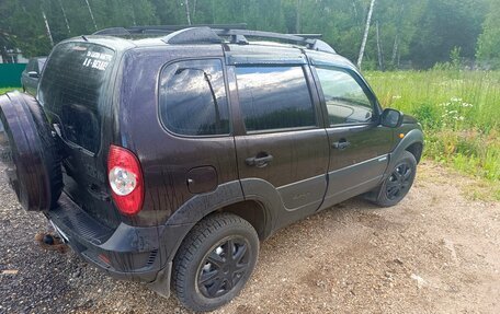 Chevrolet Niva I рестайлинг, 2010 год, 620 000 рублей, 5 фотография