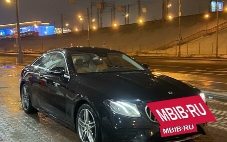 Mercedes-Benz E-Класс, 2019 год, 3 600 000 рублей, 2 фотография