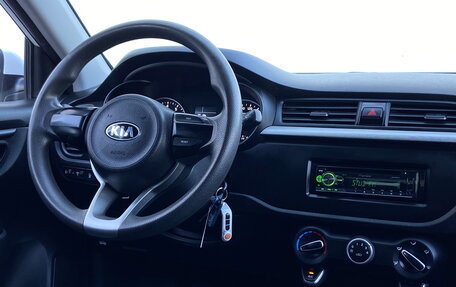 KIA Rio IV, 2018 год, 1 098 800 рублей, 15 фотография