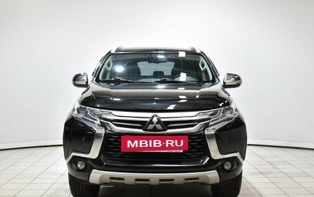 Mitsubishi Pajero Sport III рестайлинг, 2020 год, 3 942 000 рублей, 3 фотография