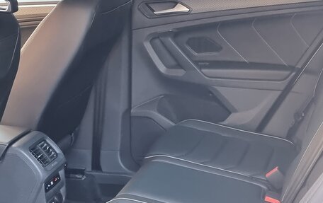 Volkswagen Tiguan II, 2021 год, 3 400 000 рублей, 14 фотография
