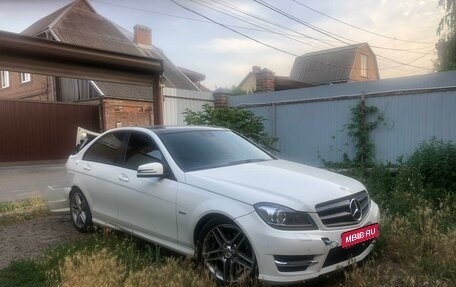 Mercedes-Benz C-Класс, 2012 год, 1 010 000 рублей, 1 фотография