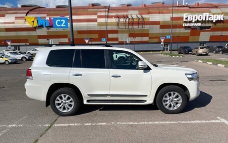 Toyota Land Cruiser 200, 2015 год, 7 050 000 рублей, 6 фотография