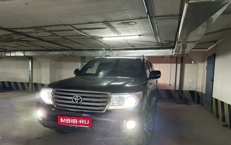 Toyota Land Cruiser 200, 2013 год, 4 500 000 рублей, 8 фотография