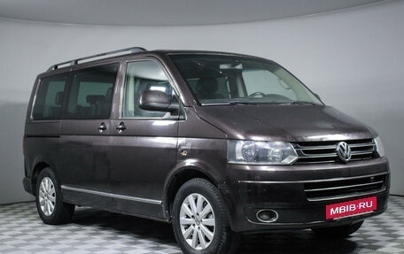 Volkswagen Multivan T5, 2011 год, 1 850 000 рублей, 3 фотография