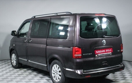 Volkswagen Multivan T5, 2011 год, 1 850 000 рублей, 7 фотография