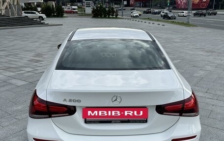 Mercedes-Benz A-Класс, 2019 год, 2 500 000 рублей, 5 фотография