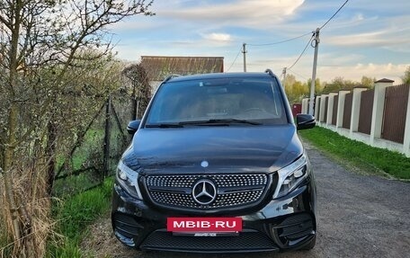 Mercedes-Benz V-Класс, 2016 год, 5 600 000 рублей, 4 фотография