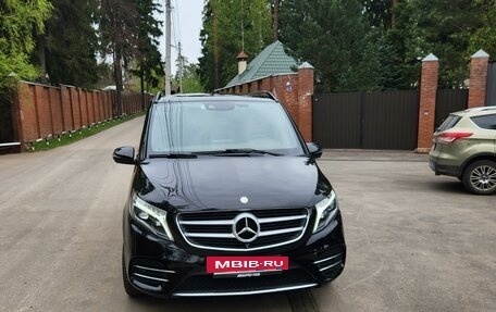 Mercedes-Benz V-Класс, 2016 год, 5 600 000 рублей, 5 фотография