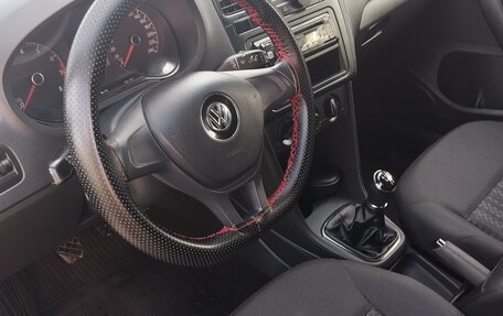 Volkswagen Polo VI (EU Market), 2016 год, 1 200 000 рублей, 13 фотография