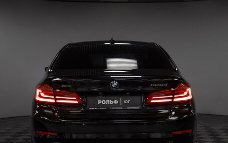 BMW 5 серия, 2017 год, 2 420 000 рублей, 21 фотография