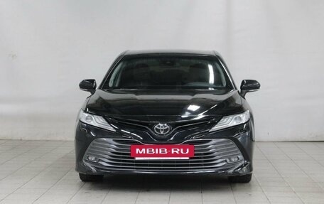 Toyota Camry, 2019 год, 3 290 000 рублей, 2 фотография