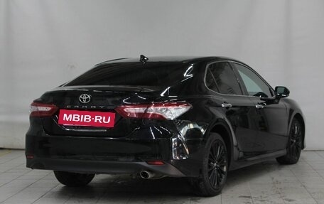 Toyota Camry, 2019 год, 3 290 000 рублей, 7 фотография