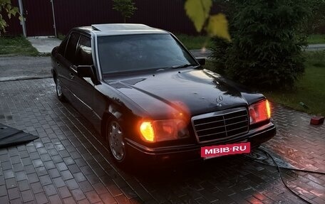 Mercedes-Benz E-Класс, 1993 год, 249 999 рублей, 12 фотография