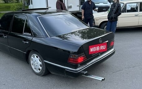 Mercedes-Benz E-Класс, 1993 год, 249 999 рублей, 15 фотография