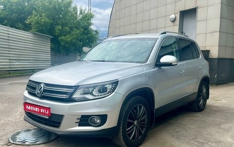 Volkswagen Tiguan I, 2012 год, 1 800 000 рублей, 1 фотография