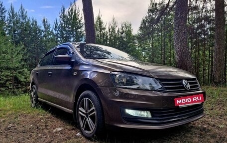 Volkswagen Polo VI (EU Market), 2016 год, 1 090 000 рублей, 3 фотография